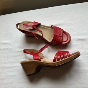 Dansko Ashlee Red Leather Wedge Sandals. Size 37 USA 6.5-7 Made in Portugal